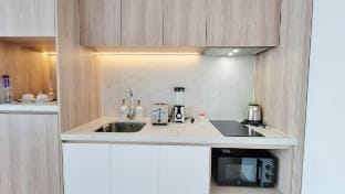 Luxury Executive Beachfront Studio|Bay View37th FL Vacation rental in Laos