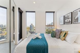 MSA Kings Domain: Southbank Home w/ Parking & WiFi Vacation rental in Southbank