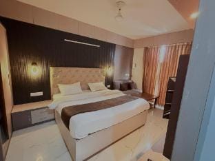 Trendy Studio w24/7 Self CheckIn Vacation rental in Jaipur