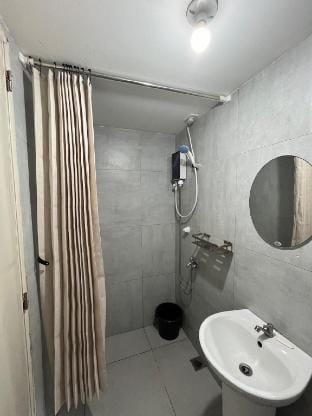 Monte Carlo Premiere Condominium Vacation rental in Las Pinas