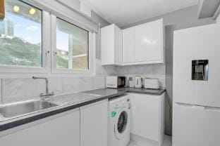 Modern 2-Bed Flat with Balcony in Central London Apartment in London Borough of Southwark