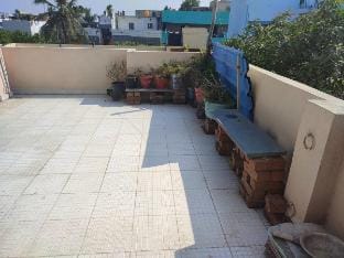 Deluxe Double Room with Balcony Vacation rental in Chennai