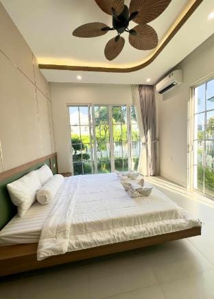 Bali Villa-  BBQ Hồ bơi Karaoke- Nova Phan Thiết Vacation rental in Phan Thiet