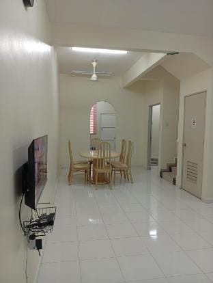 A&Z Homestay @Kangar with 4 Bedroom  3 Bathroom Vacation rental in Kedah