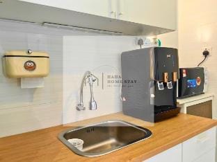 SkyTrees 2pax Bukit Indah Creamy Studio/Nflix Vacation rental in Johor Bahru