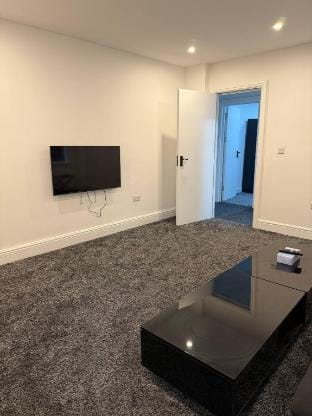 Peaceful Luton Apartment with Electric Heating  WiFi Apartment in Luton