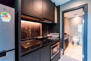 Amazing Apartment w. Pool 1BR | Near Bazaar Vacation rental in Chiang Mai