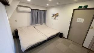 浅草エリア最大級！MAX18名/5階戸建166平米/100inchモニター/高速Wi-Fi Vacation rental in Japan