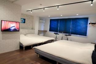 3階1フロア52平米貸切/TX浅草駅3分/最大8名/高速Wi-Fi/Chrome cast Vacation rental in Japan