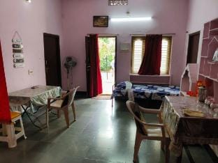 Villa @Vanasthalipuram, Hyderabad-Ramoji Film city Vacation rental in Hyderabad