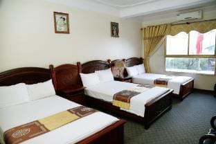 Retro Homestay Ha Long Vacation rental in Laos