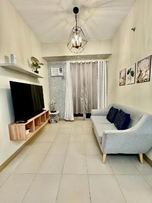 The Palladium - 1Bedroom Pool-View Apartment in Iloilo City