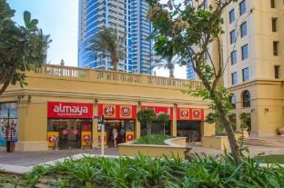 Sunny Studio in JBR Close to Everything Apartment in Dubai