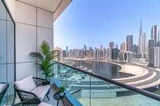 Trendy 1-Bedroom Apartment for 4  in Business Bay Apartment in Dubai