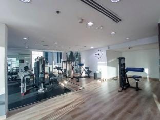Sophisticated 1-Bedroom With Skyscrapers View at Botanica Tower Apartment in Dubai