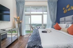 Amazing Studio for 2 in Sports City Apartment in Dubai