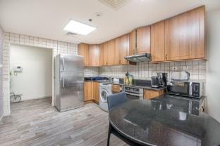 High-Floor 2BR with Dubai Marina Views Apartment in Dubai