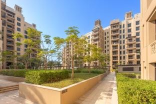 Warm and Earthy 1-Bedroom Apartment Perfect for Family in Madinat Jumeirah Living Apartment in Dubai