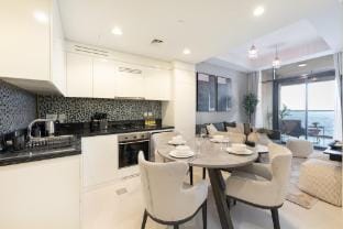 Stunning 2BR with Amazing Views in Business Bay Apartment in Dubai