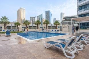 Bedroom that Sleeps 4 with Great City Views Apartment in Dubai