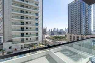 Outstanding Studio in Empire Residence  JVC Apartment in Dubai
