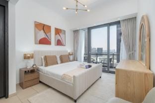 Contemporary 2-Bedroom Apartment in Silverene Apartment in Dubai