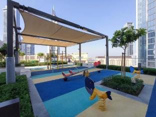 Full Burj Khalifa Views in this Amazing 2 Bedroom Apartment in Dubai