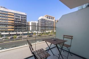 Homey Studio Apartment Perfect for 2 at Azizi Riviera 46 Apartment in Dubai