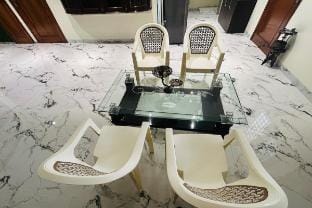 Private2BHK/wifi/kitchen/ Balcony/Smart TV/Parking Vacation rental in Punjab, India