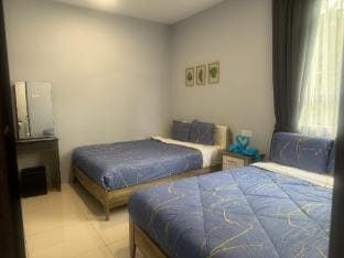 Big Big Big family 4BR side pool view, IPOH Apartment in Ipoh