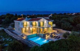 Villa Lun T - Island Pag by Villas Guide Villa in Lun