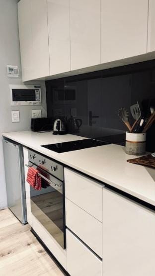 Modern apartment in good area ! Vacation rental in Cape Town