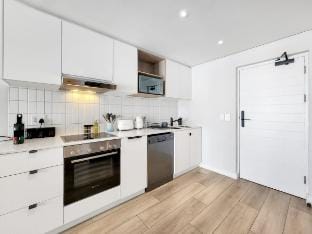 The Lookout at Suro. Vacation rental in Sea Point