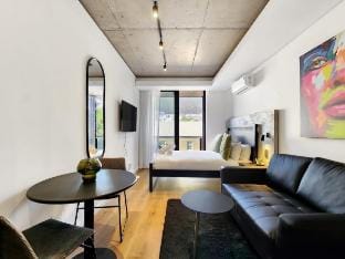 Stylish Sea Point Studio Vacation rental in Sea Point