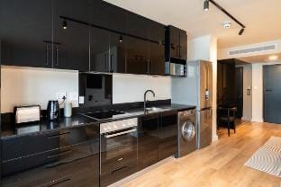 Chic City Studio with Pool Vacation rental in Cape Town