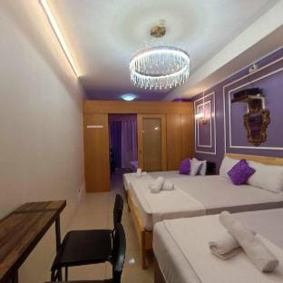 Royal Purple Cinema Room Vacation rental in Pasay