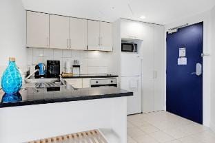 Luxurious 1BR Apt Rooftop Pool Vacation rental in Auckland