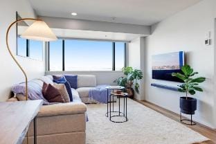 Super Plush Takapuna 1BR Apt with Free CarPark Vacation rental in Auckland