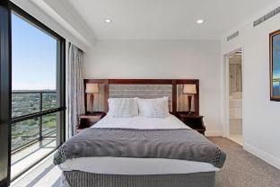 Takapuna Apt Views Carpark Tennis Gym Pool Vacation rental in Auckland