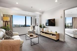 Heart of Takapuna 1BR Carpark Pool Gym & Tennis Vacation rental in Auckland