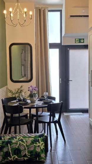 Legacy Modern Suits Apartment in Valencia