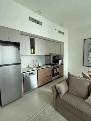 Stay @ Elegant Creek Harbour Vacation rental in Dubai