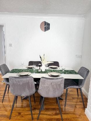 Falcon House by Smoothmove Properties Limited Vacation rental in England