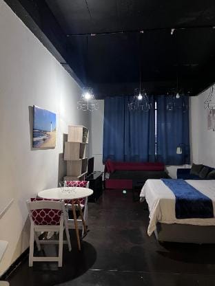 Triple Three unit(333)with unlimited WI-FI Vacation rental in Johannesburg