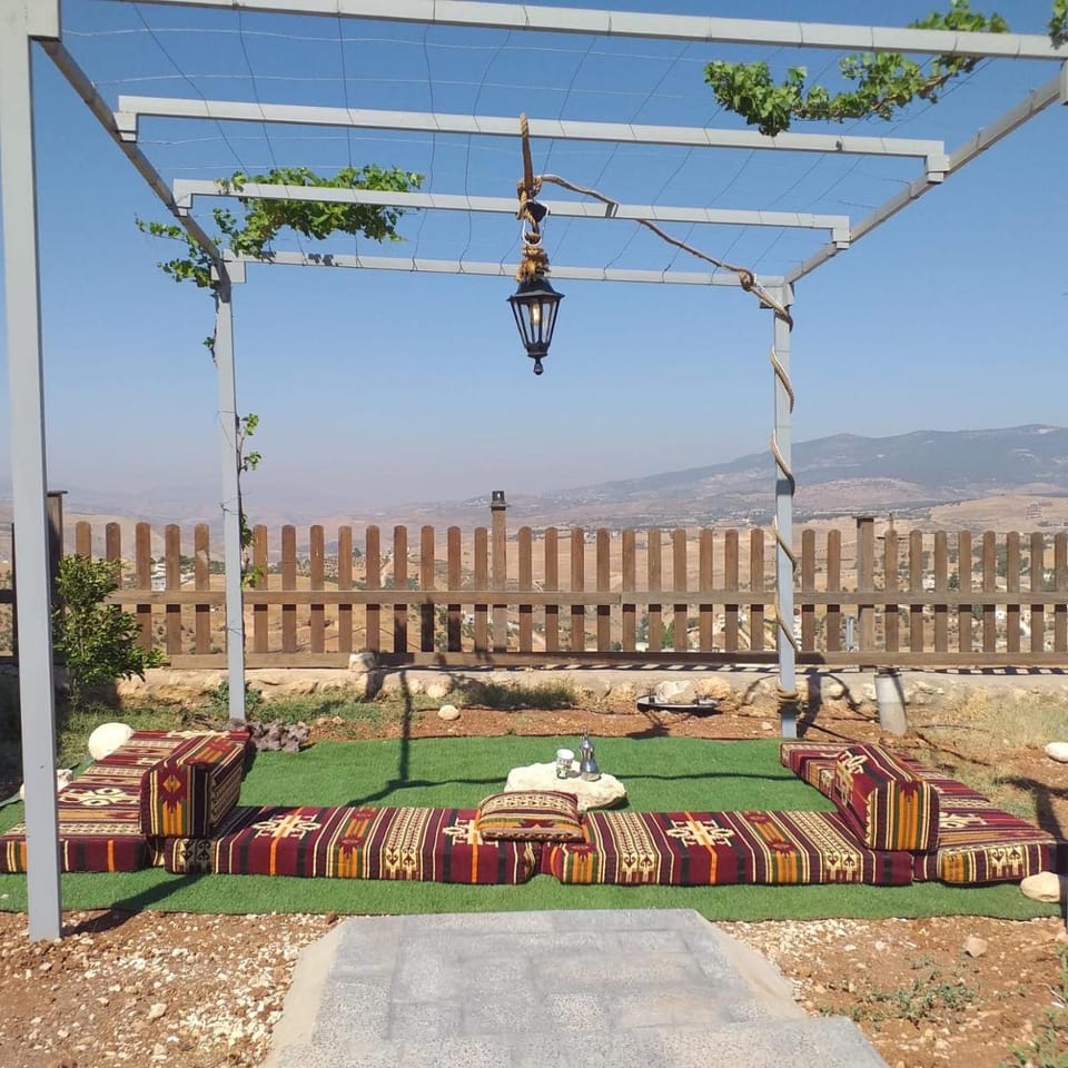 Dar Gerasa chalets - شاليهات دار جراسا Chalet in Africa
