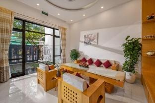 Villa 350m2*Center*BestPrice*New4BR*BeachMyKhe900m Villa in Da Nang