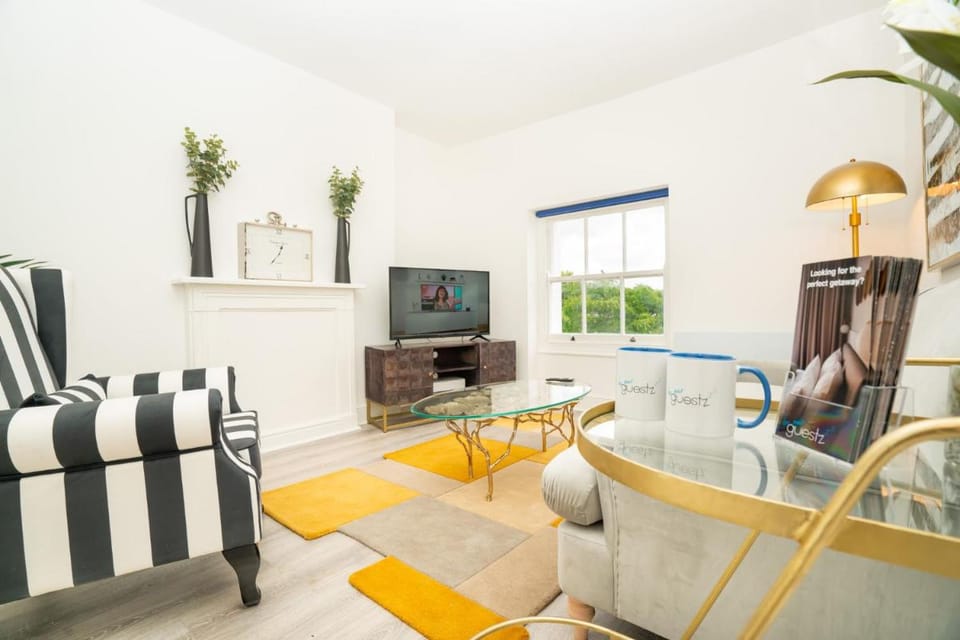 The Residence by Guestz Apartment in Cheltenham