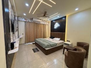 The Ganj Studio Vacation rental in Lucknow