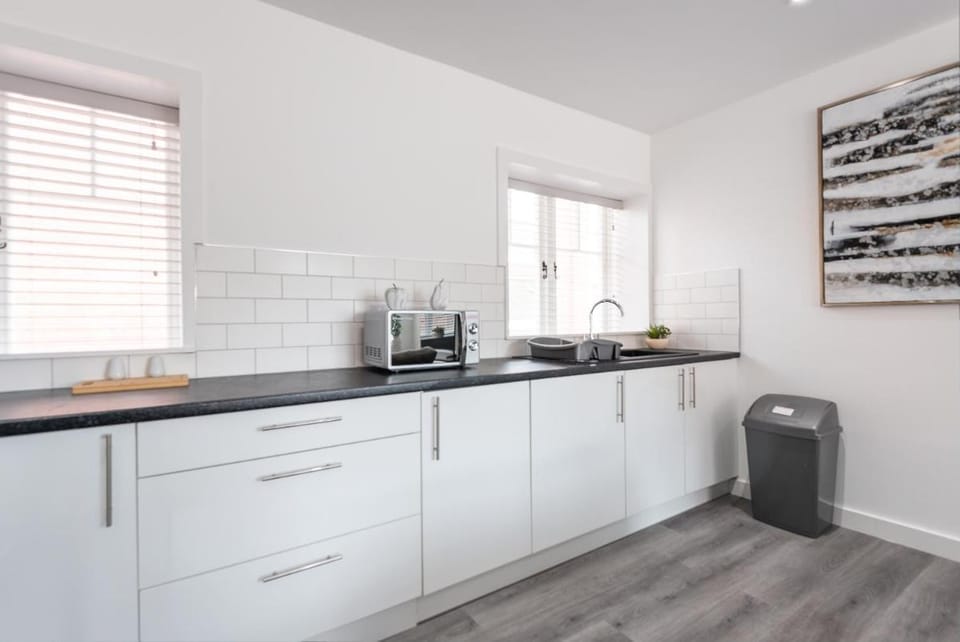 Middleton Chambers by Guestz Apartment in Hull