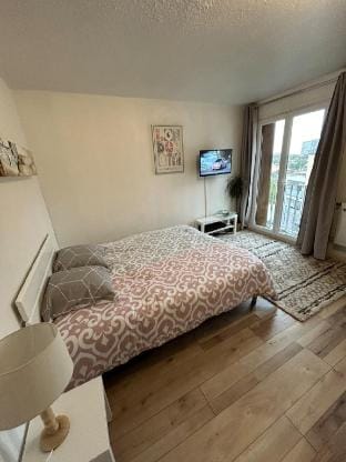 New fully-equipped studio near Parc des Expo Apartment in Île-de-France